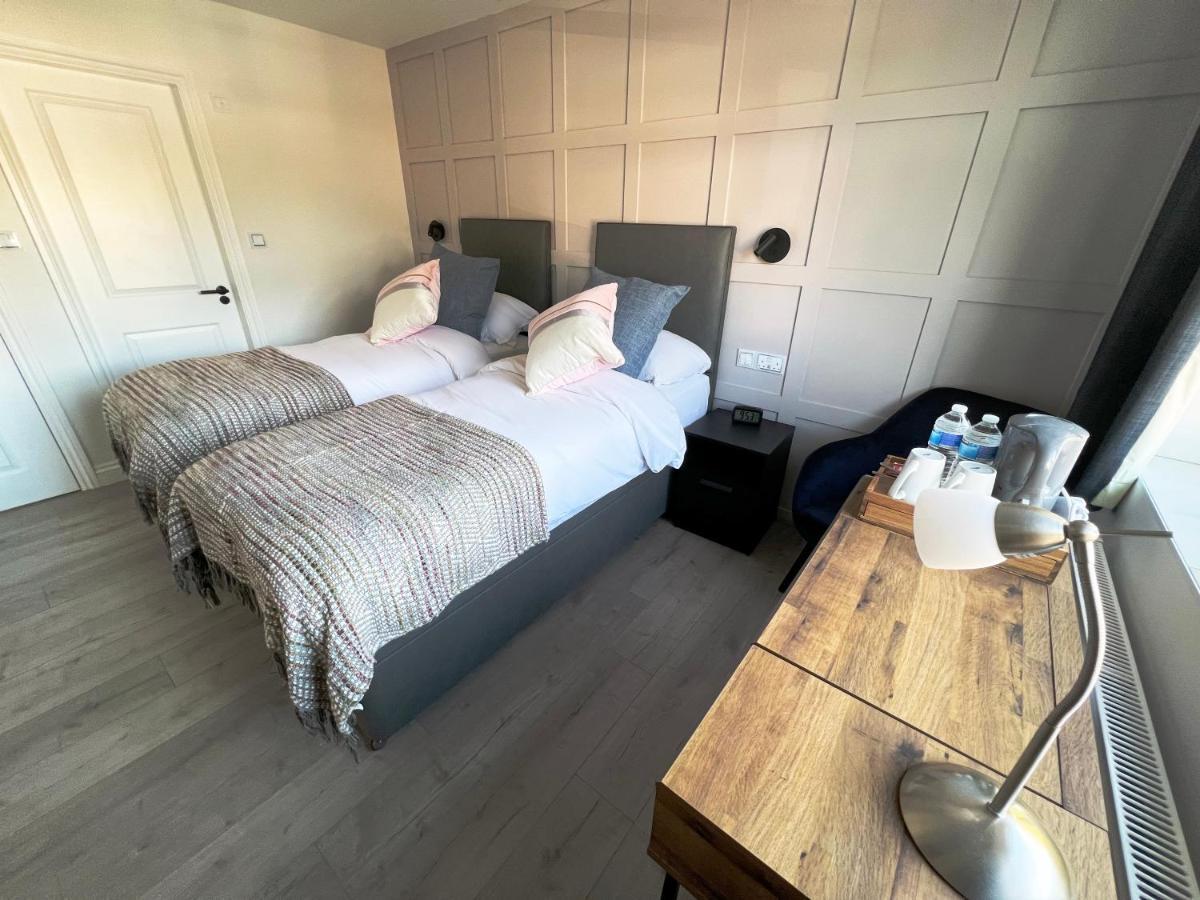 United Home B&B Salford  Extérieur photo